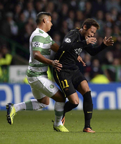 包含巴塞罗那当仁不让，强势跻身下一轮的词条