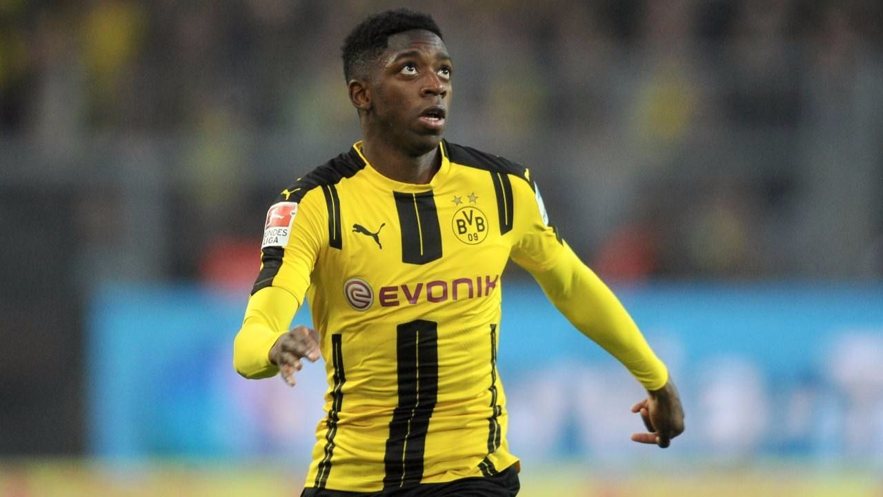 包含巴塞罗那当仁不让，强势跻身下一轮的词条