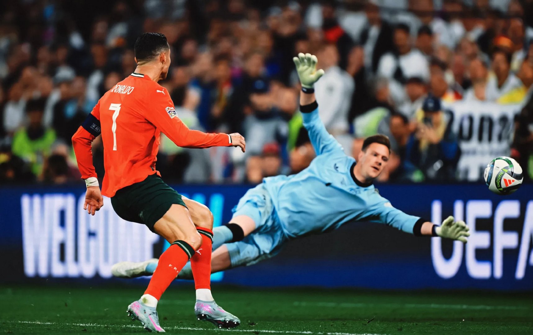 欧洲杯四分之一决赛悬念难解，英格兰压平德国进入点球大战的简单介绍